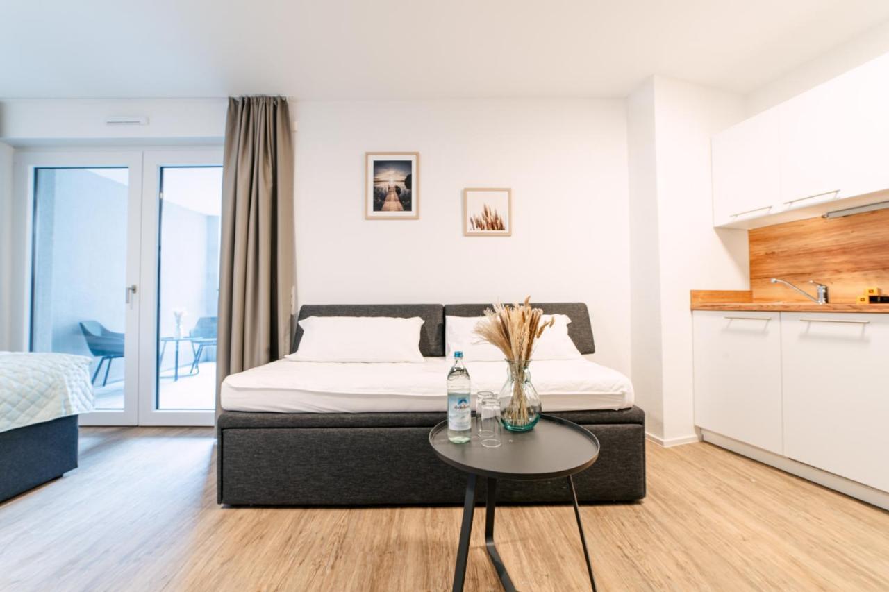 Zentrahome - Zentral Outlet Business Smarttv Balkon ميتسنغن المظهر الخارجي الصورة